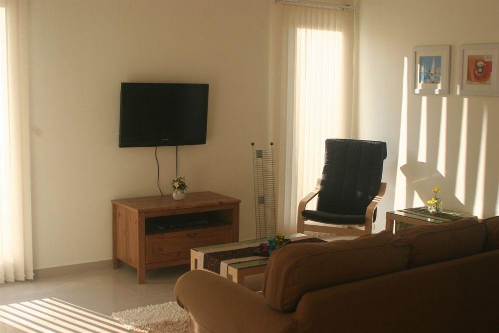 Garden Hills Villa Resort Petchaburi Esterno foto